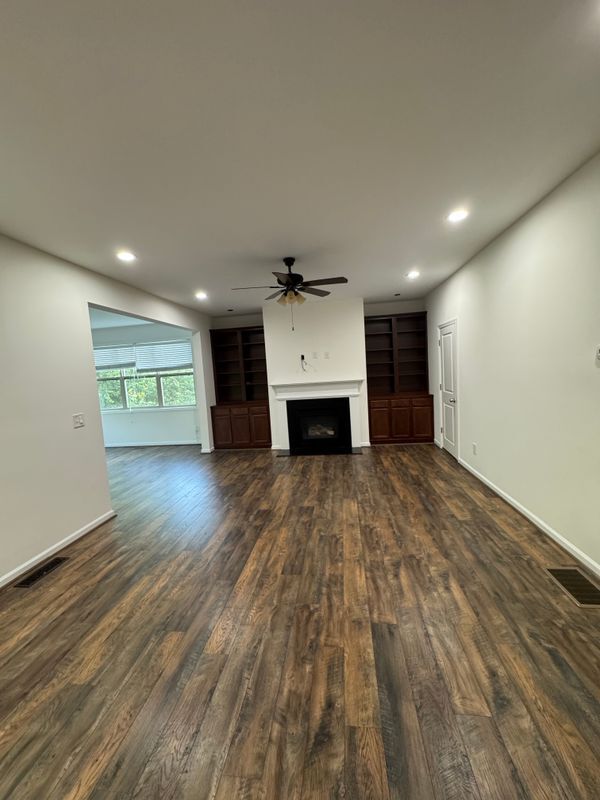Foto del edificio - 421 Morgans Creek Ct NW