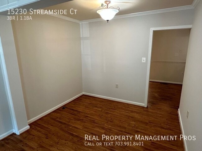 Building Photo - 15230 Streamside Ct