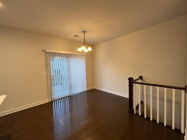 Building Photo - 1810 Shumard Ln