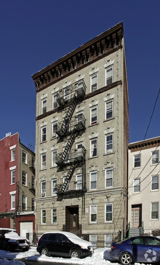 Primary Photo - 284-286 3rd St