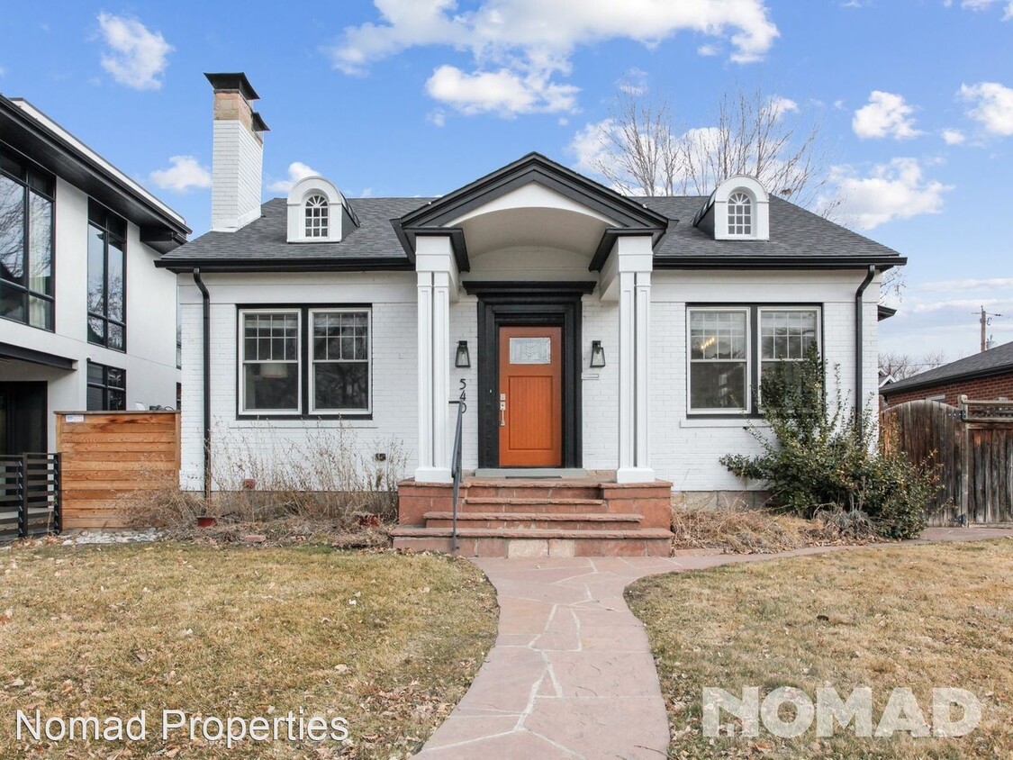 Foto principal - 4 br, 2 bath House - 540 S Franklin St