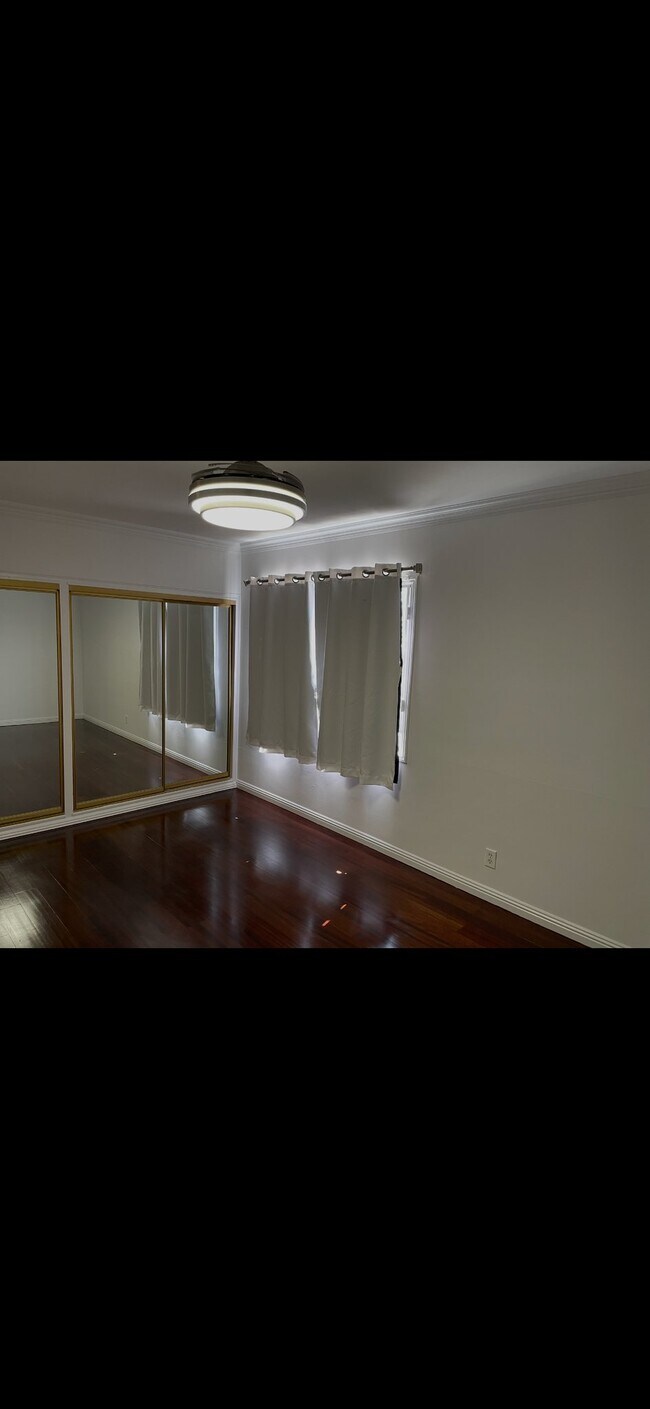 Foto del edificio - 135 S Orlando Ave