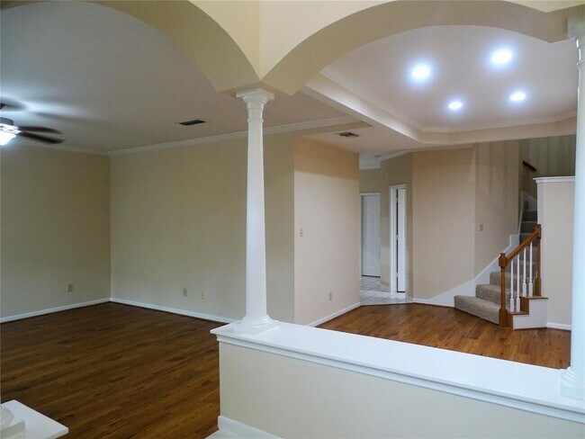 Foto del edificio - 2380 Bering Dr