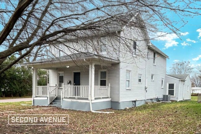 Building Photo - 972 N Academy St