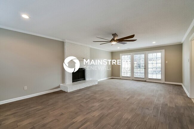 Foto del edificio - 4 Bedroom Pet-Friendly Home in CORDOVA, TN with Main Street Renewal