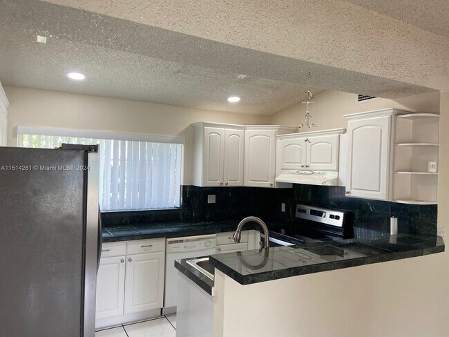 Foto del edificio - 808 SW 22nd Ave