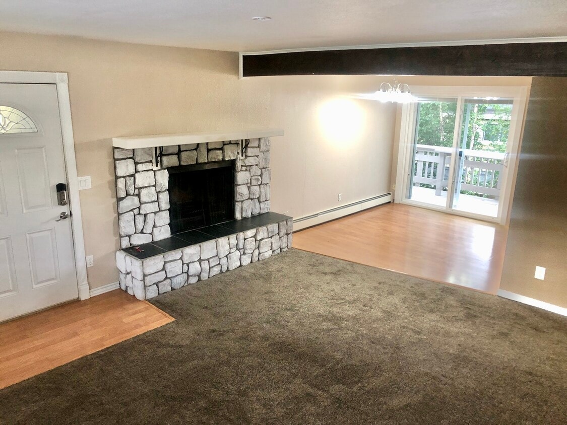 11614 Dawn Street, Unit 4 Apartment for Rent in Anchorage, AK