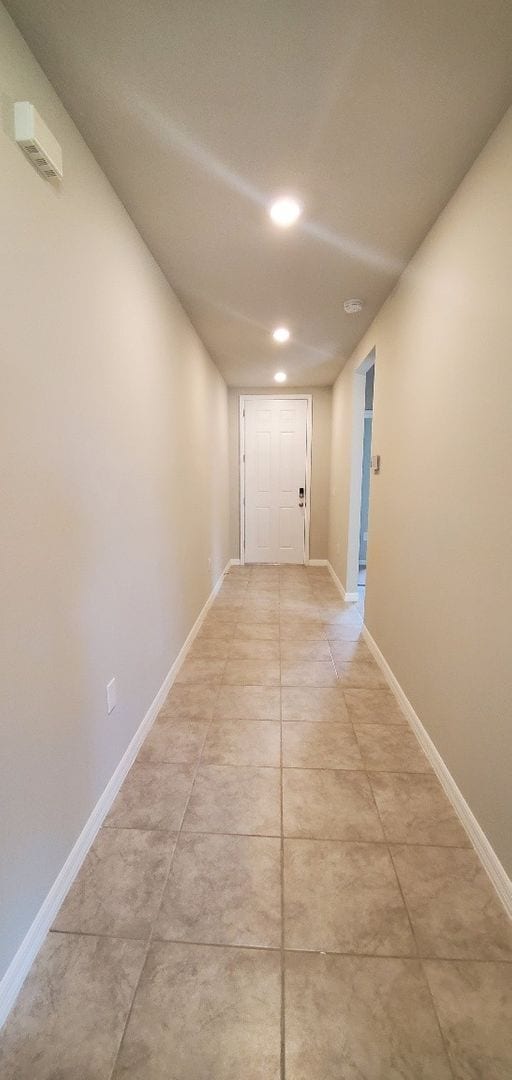 Building Photo - LIKE NEW!! 3-Bedroom, 2-Bathroom in Winter...