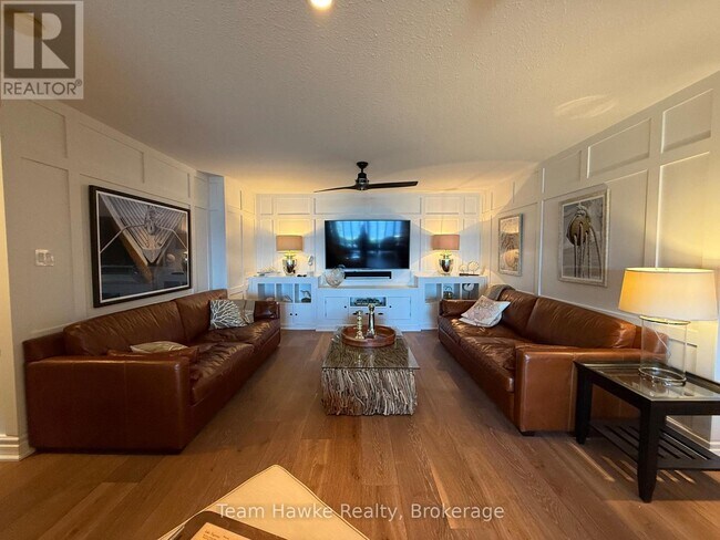 Photo du bâtiment - 192 Gilwood Park Dr