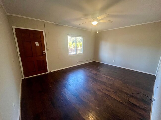 Building Photo - 2 Bedroom 1 Bath Duplex In Clemson