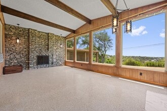 Building Photo - 6501 Mesa Dr