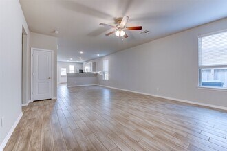 Building Photo - 24803 Russet Bluff Trl