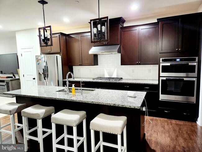 Foto del edificio - 12 Sassafras Ln