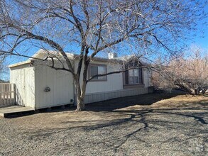 Building Photo - 3708 Deodar St