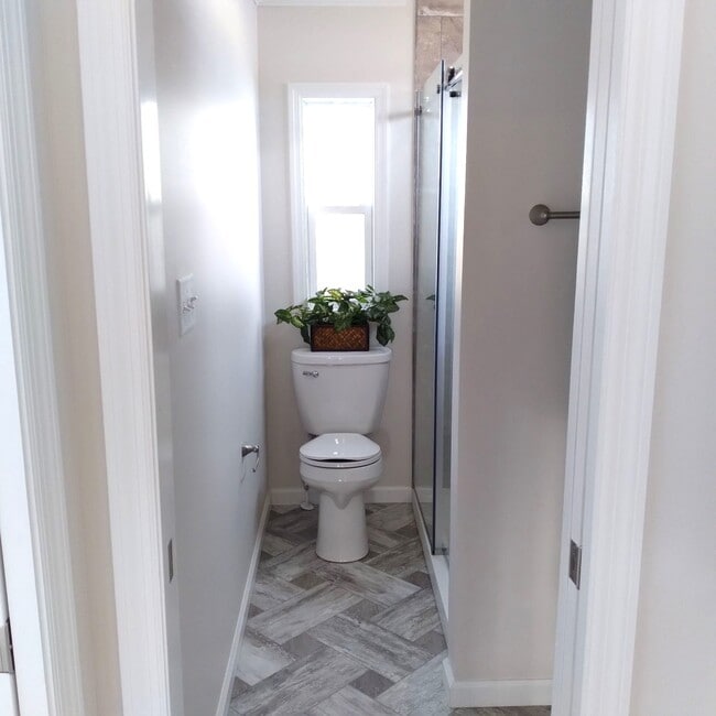 Building Photo - 268 Oak Harbor Camp