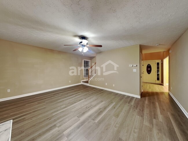 Building Photo - 3355 Brook Lea Dr