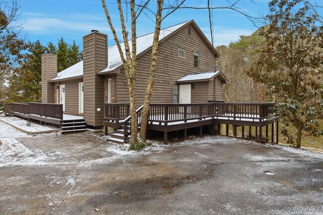 Foto del edificio - 6008 Champion Rd