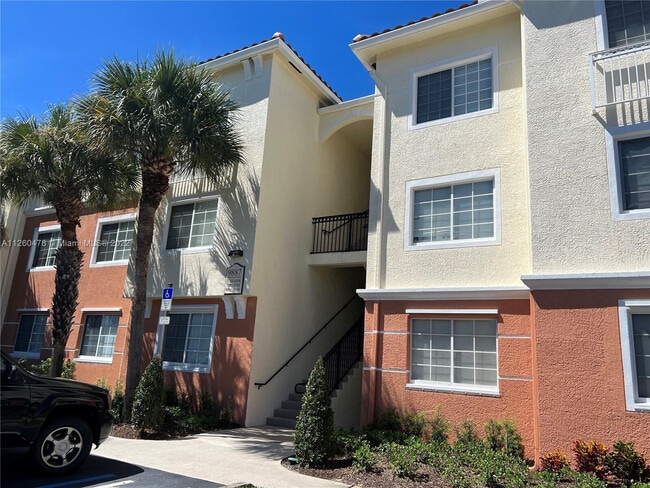 Building Photo - 9887 Baywinds Blvd
