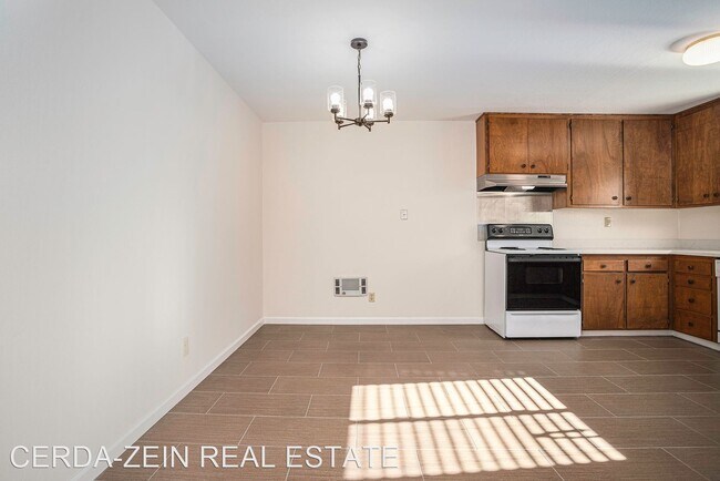 Foto del edificio - 2 br, 2 bath House - 1339 Pearl St #G