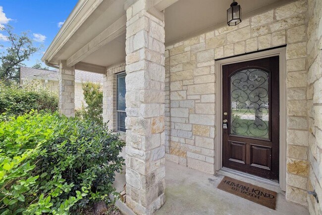 Foto del edificio - 3800 Juniper Hills St