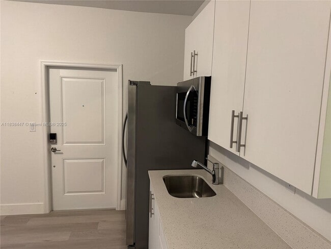 Foto del edificio - 2623 SE 8th Ct