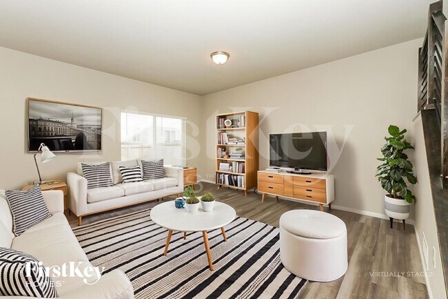 Building Photo - 11156 Murrelet Dr