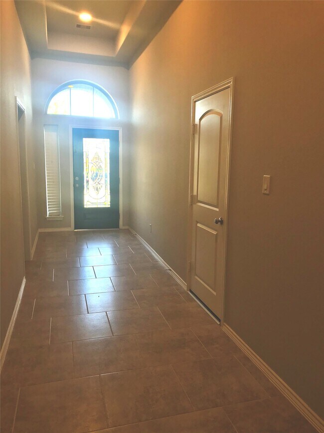 Foto del edificio - 23826 Via Viale Dr