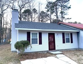 Building Photo - 302 Cedar Crk Dr