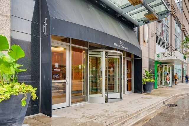 Foto del edificio - 545 N Dearborn St