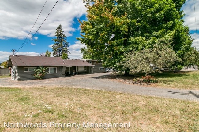 Building Photo - 2210 Four Oaks Grange Rd