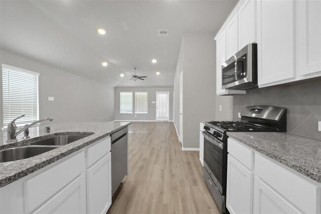 Building Photo - 6715 Scarlet Sagebrush St