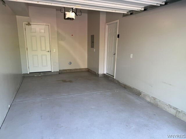 Building Photo - 46 Roger Chaffee Dr