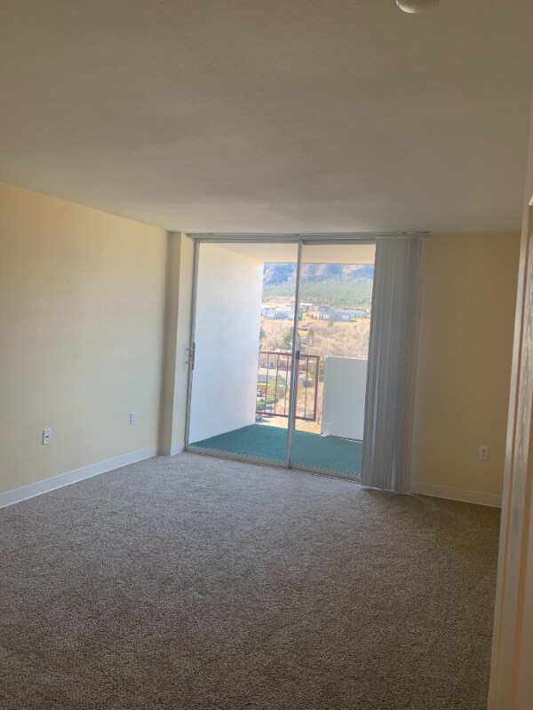 Building Photo - 921 Green Star Dr