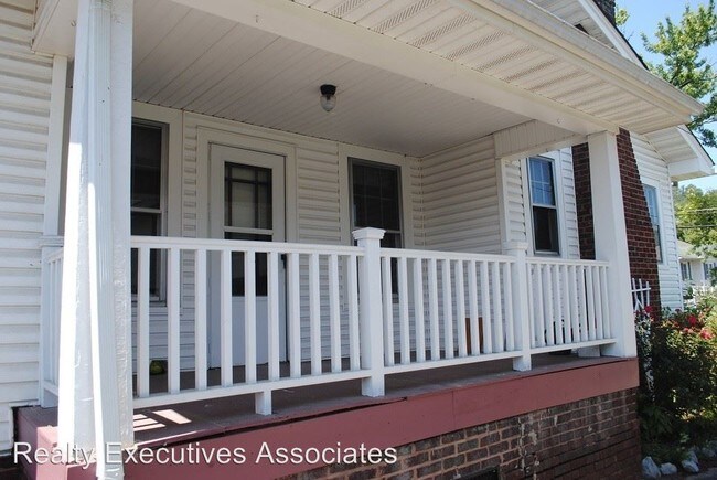 Building Photo - 2 br, 1 bath House - 1116 Fairfax Avenue