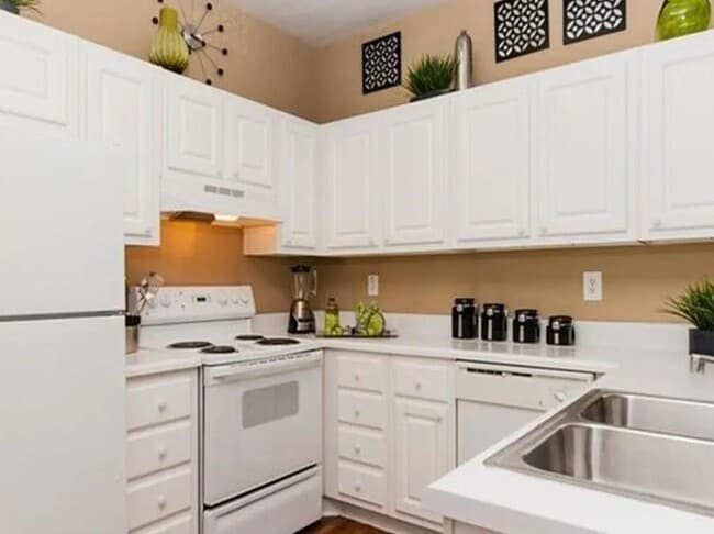 Building Photo - 1600 Blairs Bridge Rd