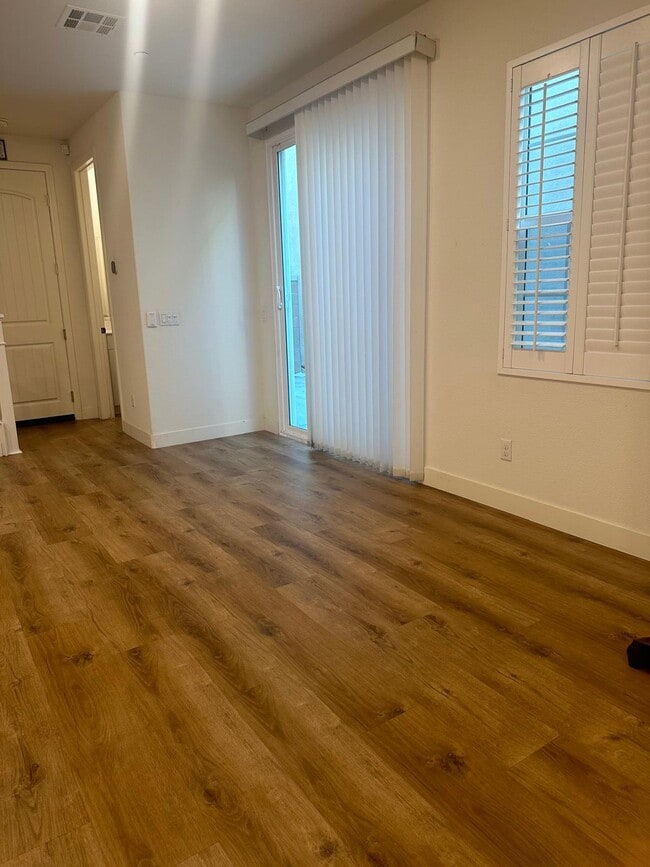 Dining Area - 7465 Jutland Ln