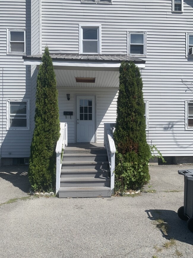 Building Photo - 161 Breen Ave