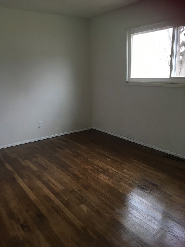 bedroom 1 - 3895 Laguna Drive