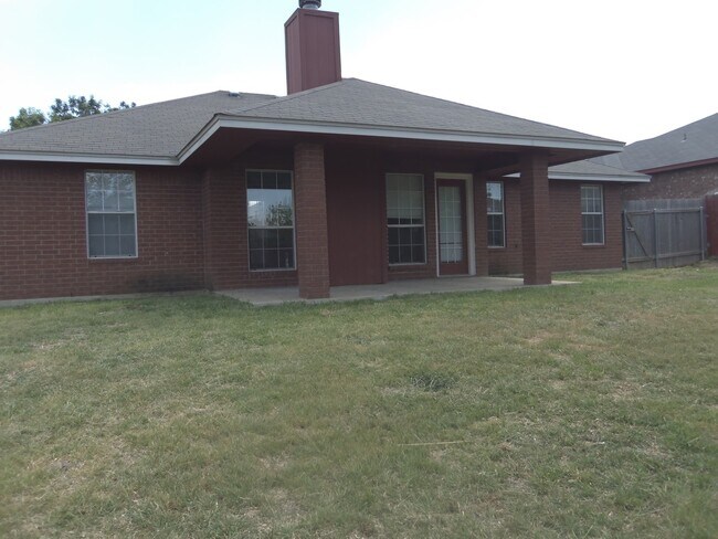 Foto del edificio - 4201 Windwood Dr