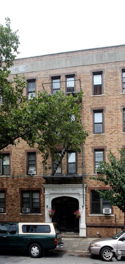 Foto del edificio - Summerfield Arms