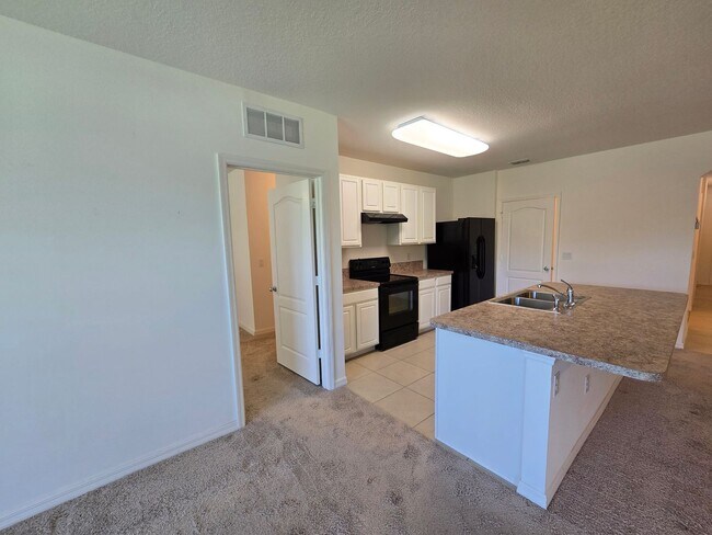 Foto del edificio - 121 Fishermans Cove Dr
