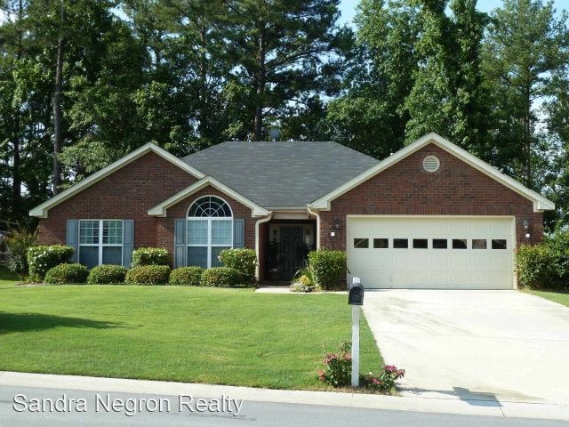 Primary Photo - 4 br, 2 bath House - 980 Cannock Street