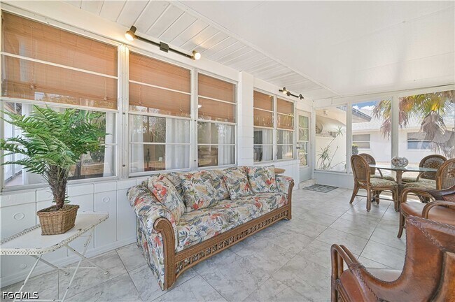 Foto del edificio - 4520 SE 9th Ave