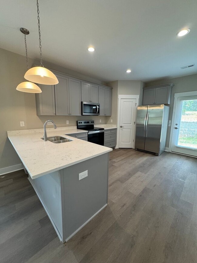 Building Photo - 107 Brawley Villas Pl