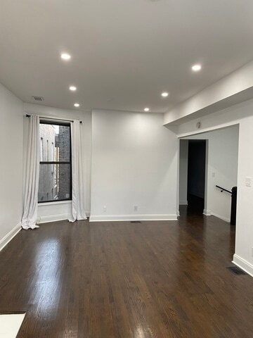 Foto del edificio - 4813 S Prairie Ave