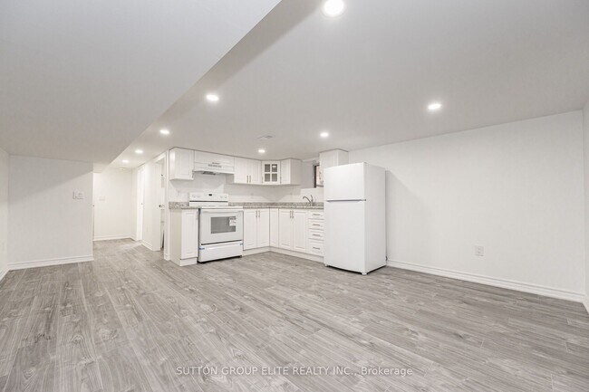 Building Photo - 23 Burnfield Av