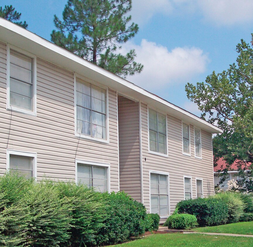 Creek Bend Apartments 4200 Penny St SW Huntsville, AL Apartments