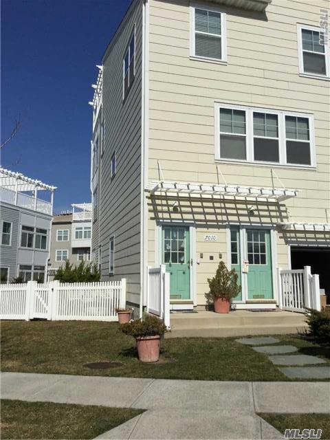 Foto principal - 7010 Coral Reef Way