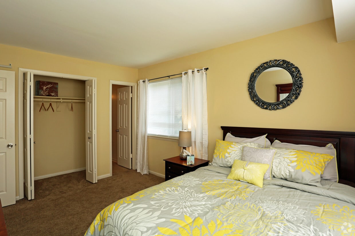 Apex Ashton Green Apartments in Newport News, VA