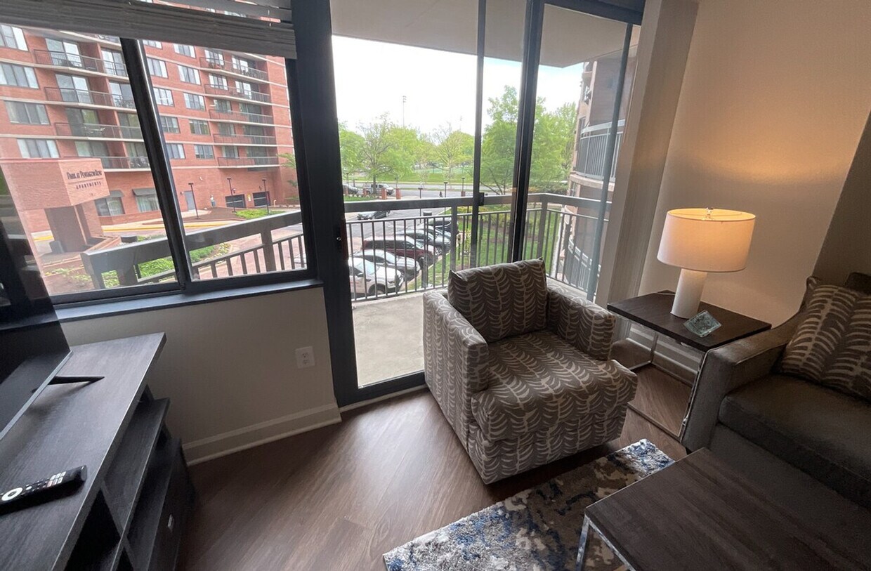 Foto principal - 730 15th St S